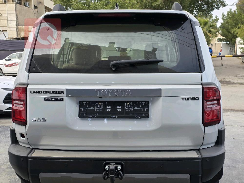 تويوتا لاندكروزر برادو